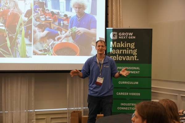 Lunchroom lettuce from classroom hydroponics