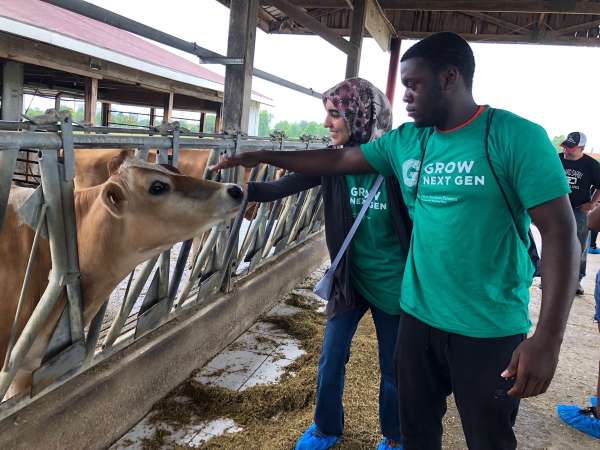 PAST students visit Waterman Farm